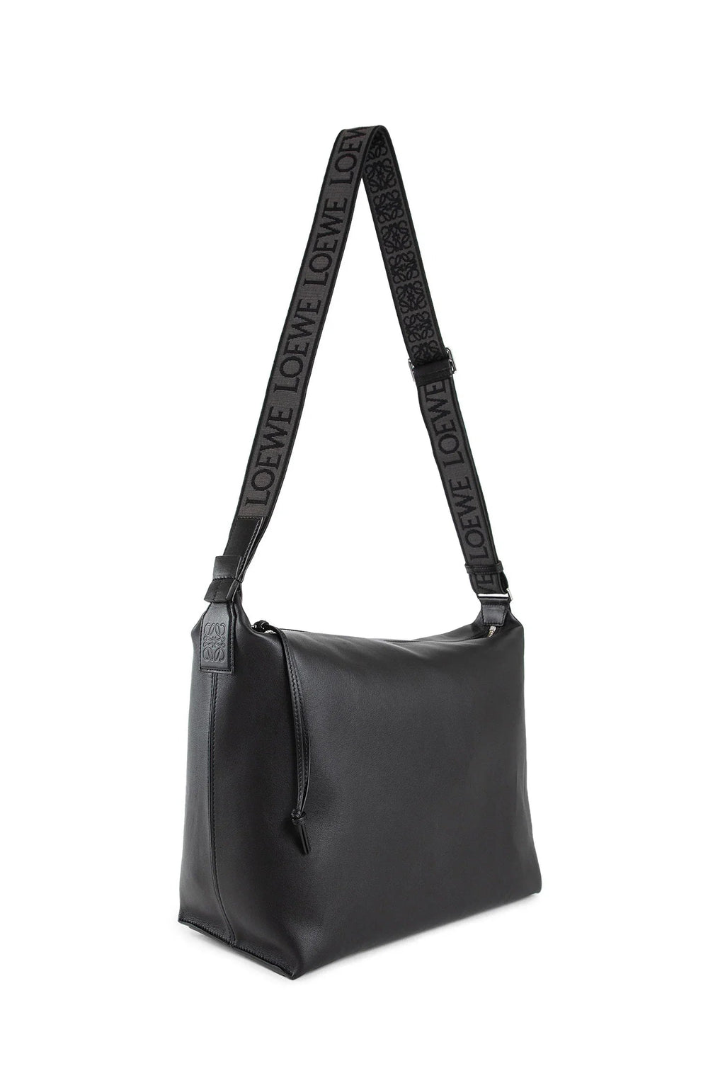 Оригінальна Cubi Crossbody Bag Loewe – вид ззаду