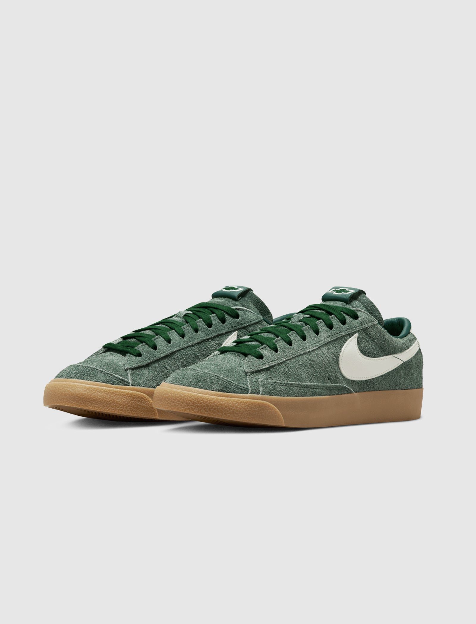 Devin Booker X Chevrolet Blazer Low Team Dark Green Nike оригінал – Купити в Україні – збільшений вид