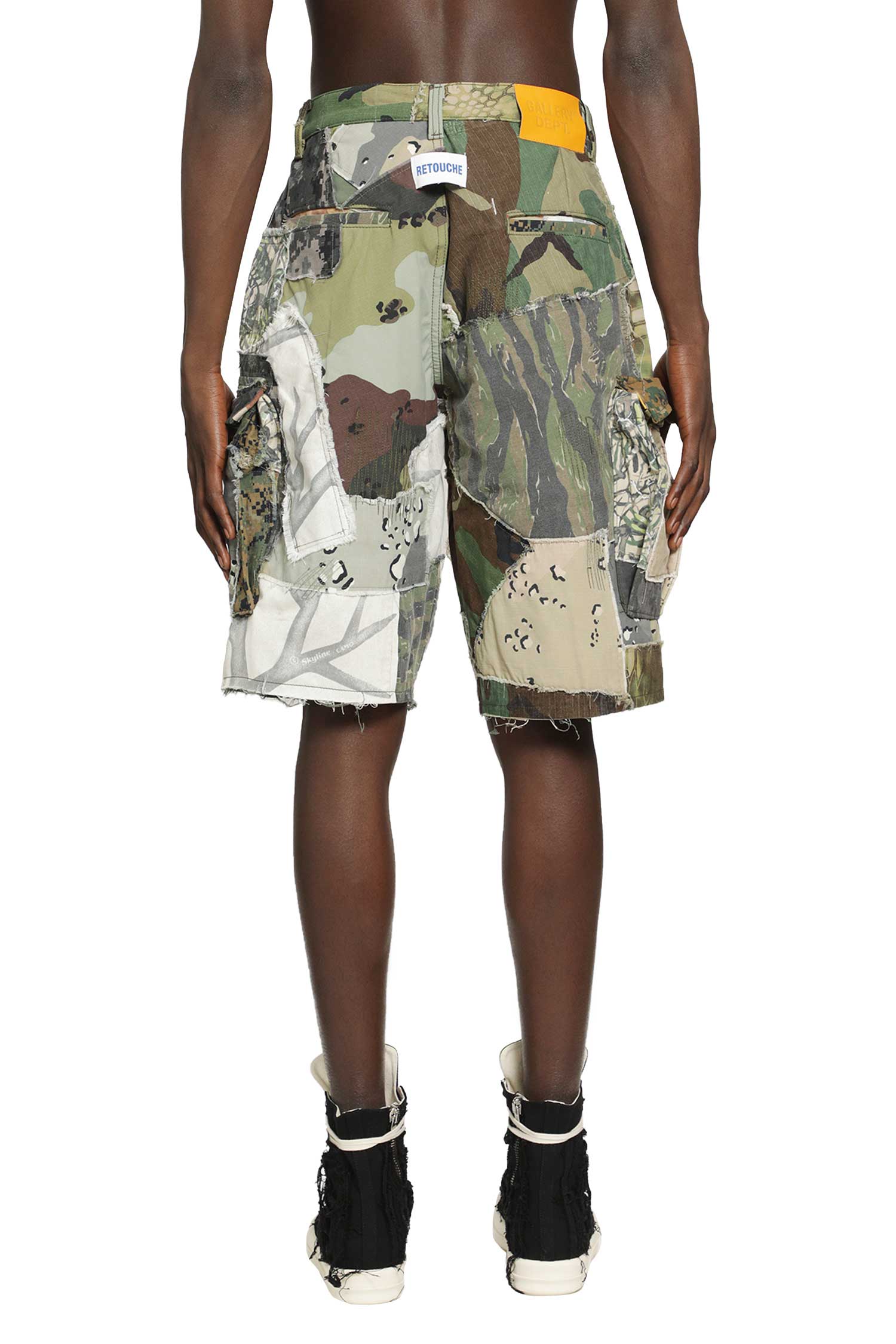 Retouche Camo Patchwork Cargo Shorts Gallery department – Гарантія оригінальності – збільшений вид