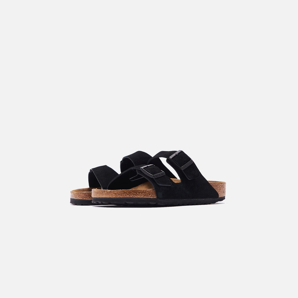Оригінальна Arizona Soft Footbed Suede Black Birkenstock – детальний вид