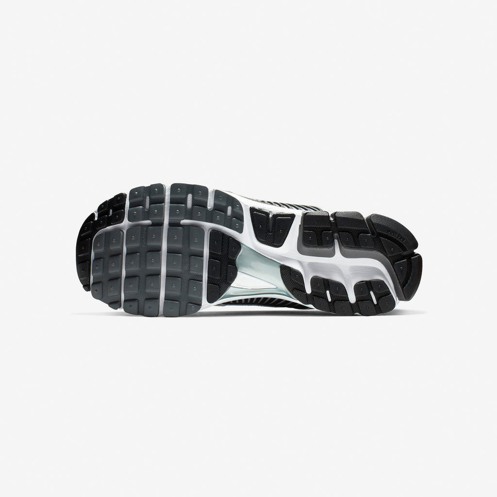 Оригінальна Zoom Vomero 5 Se Sp Nike – збільшений вид