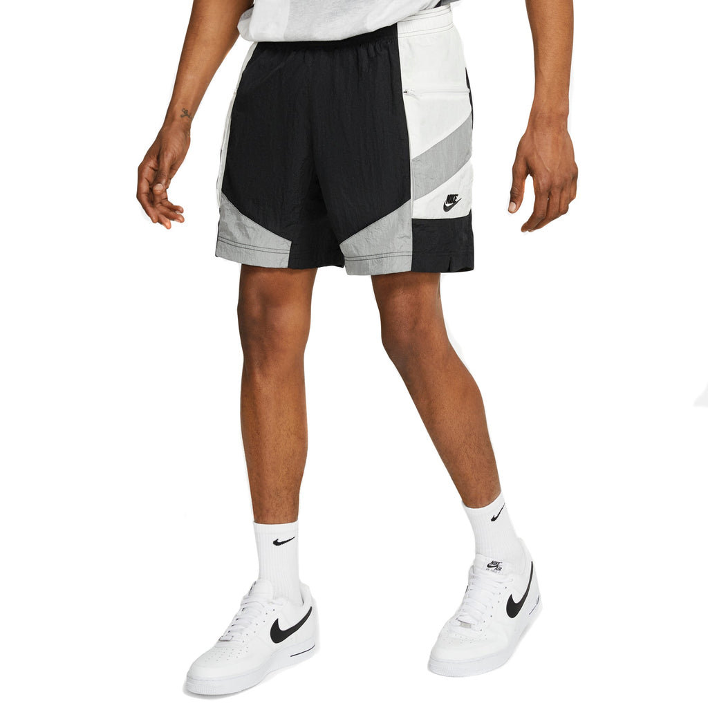 Sportswear Nike оригінал – Купити в Україні – вид ззаду