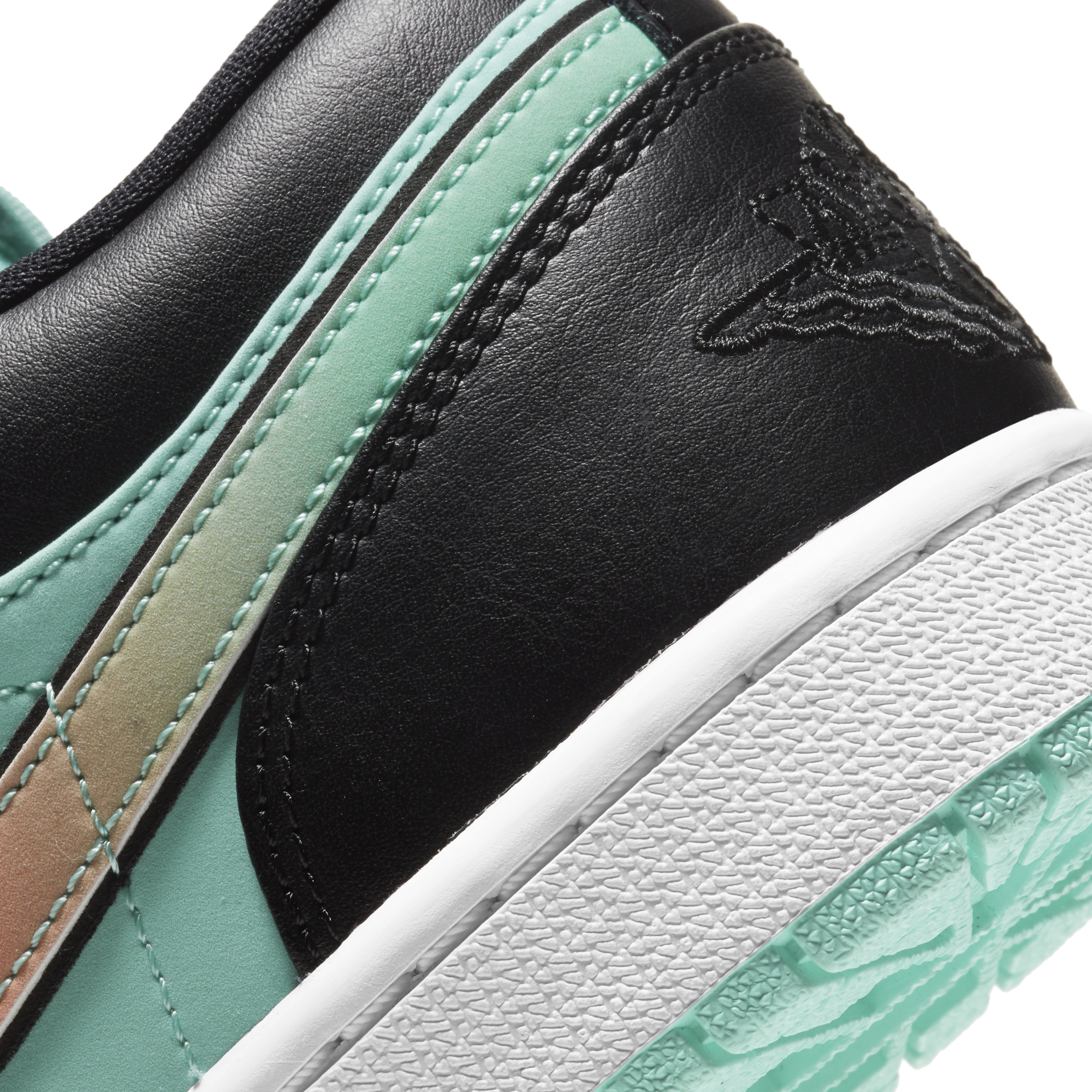 Оригінальна 1 Mens Low Se Shoes Tropical Twist Air jordan – збільшений вид