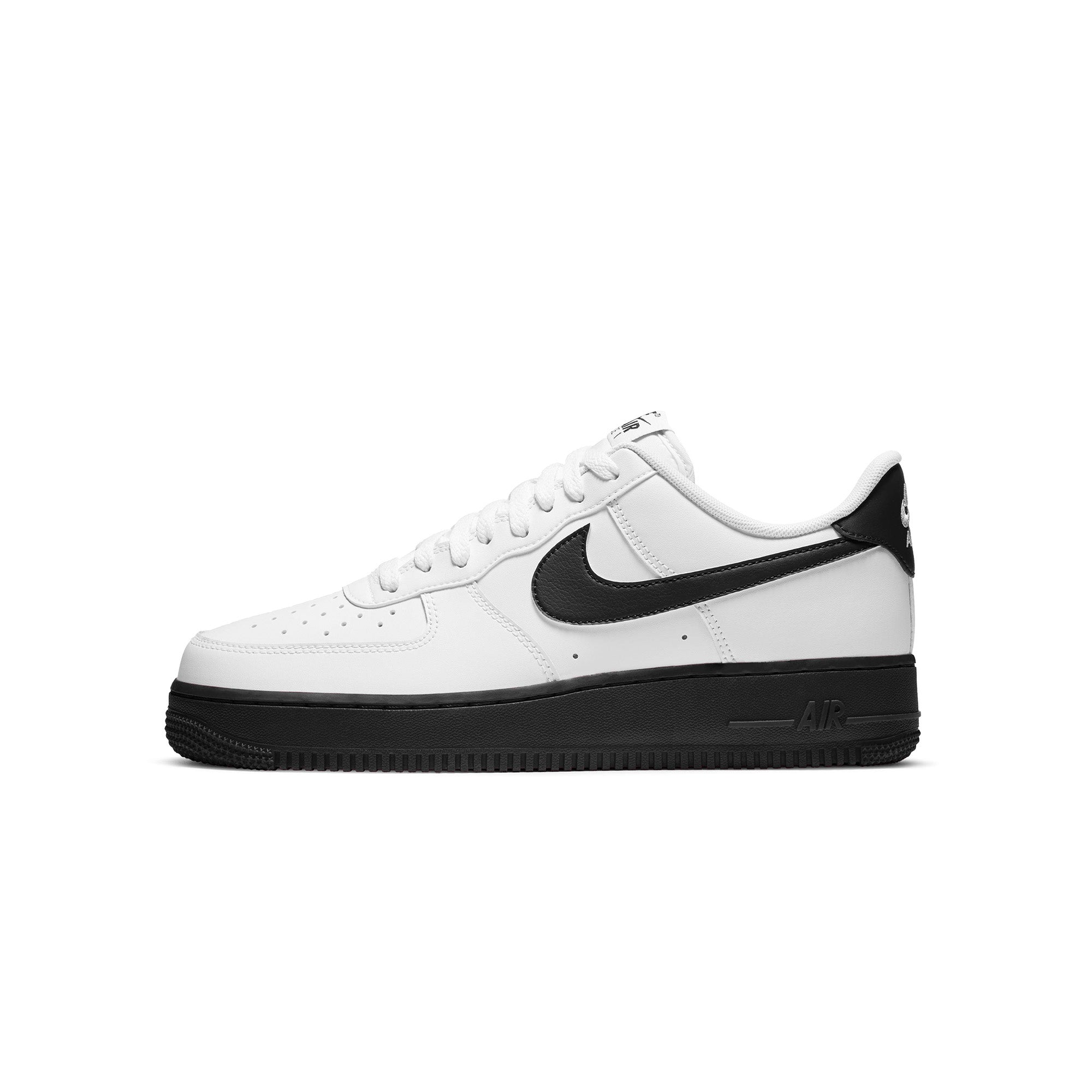 Men Air Force 1 07 Shoe Nike – Гарантія оригінальності – боковий вид