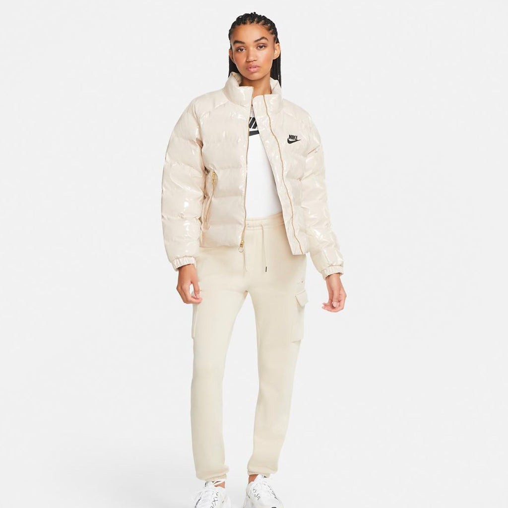 Nike Outerwear оригінал | Швидка доставка Україна – вид ззаду
