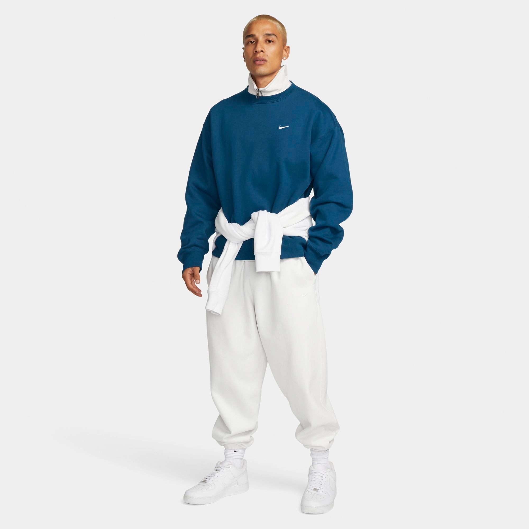 Mens Solo Swoosh Fleece Crew Nike оригінал – Купити в Україні – вид ззаду - NIKE