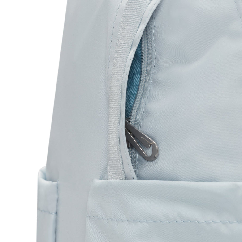 Sportswear Futura Luxe Mini Backpack Aura Nike – Гарантія оригінальності – збільшений вид