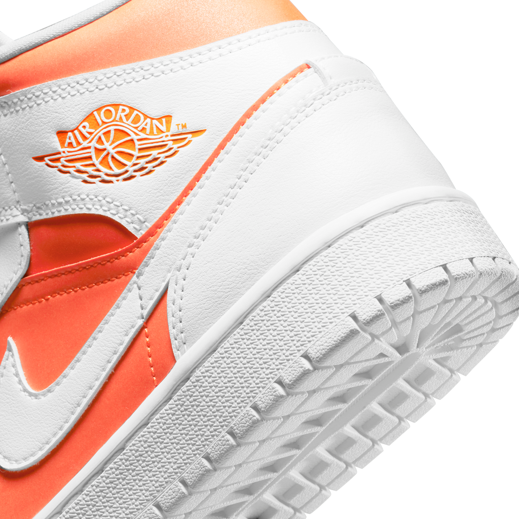 Оригінальна 1 Womens MID Se Shoes Bright Citrus Air jordan – збільшений вид