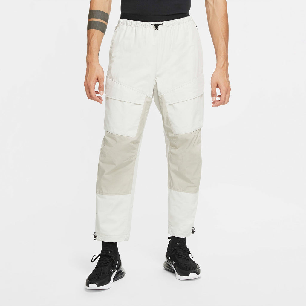 Оригінальна Men Sportswear Tech Pack Pants Nike – вид ззаду