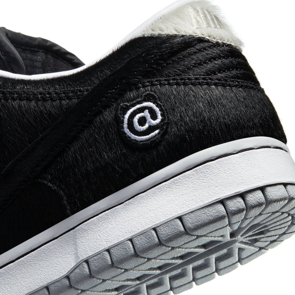 Оригінальна X Be@rbrick Mens Dunk Low Og Shoes Nike – збільшений вид