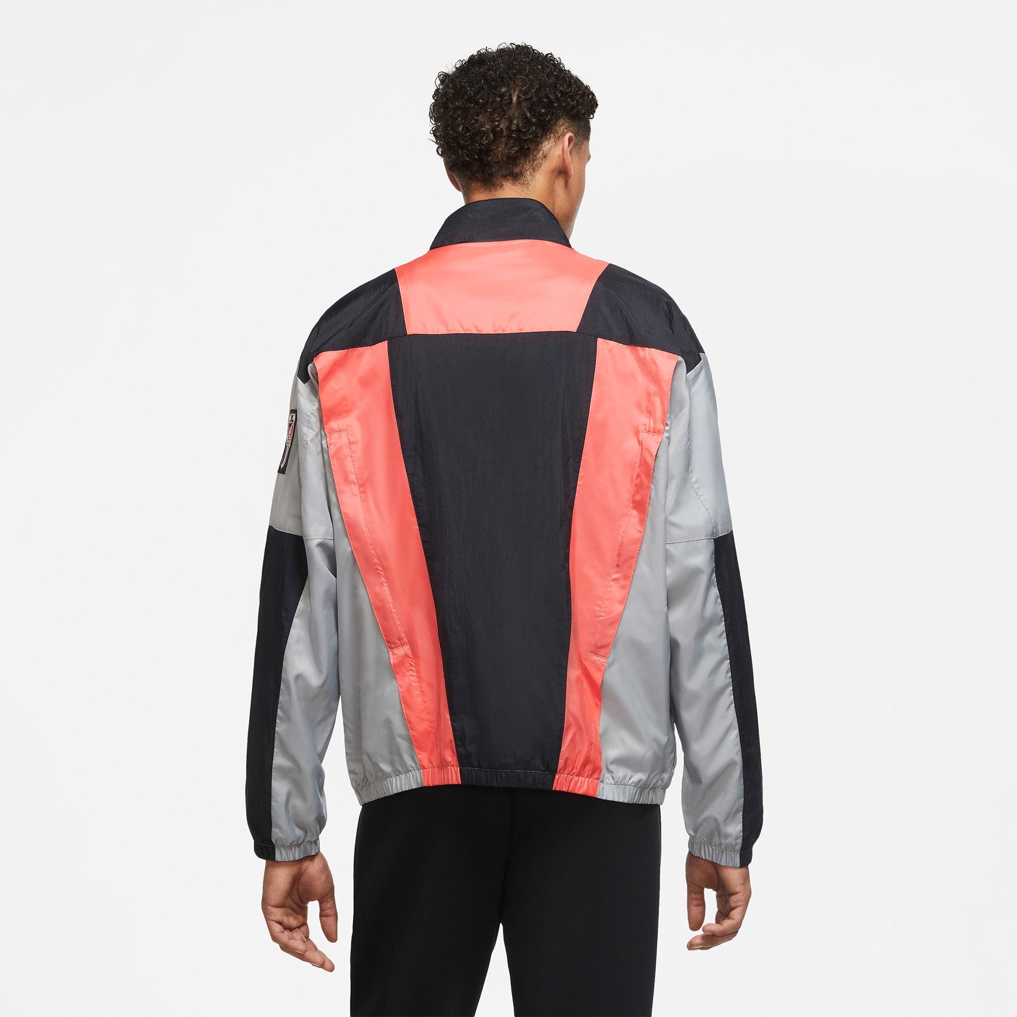 Men Sportswear International Jacket Nike оригінал – Купити в Україні – вид ззаду - NIKE