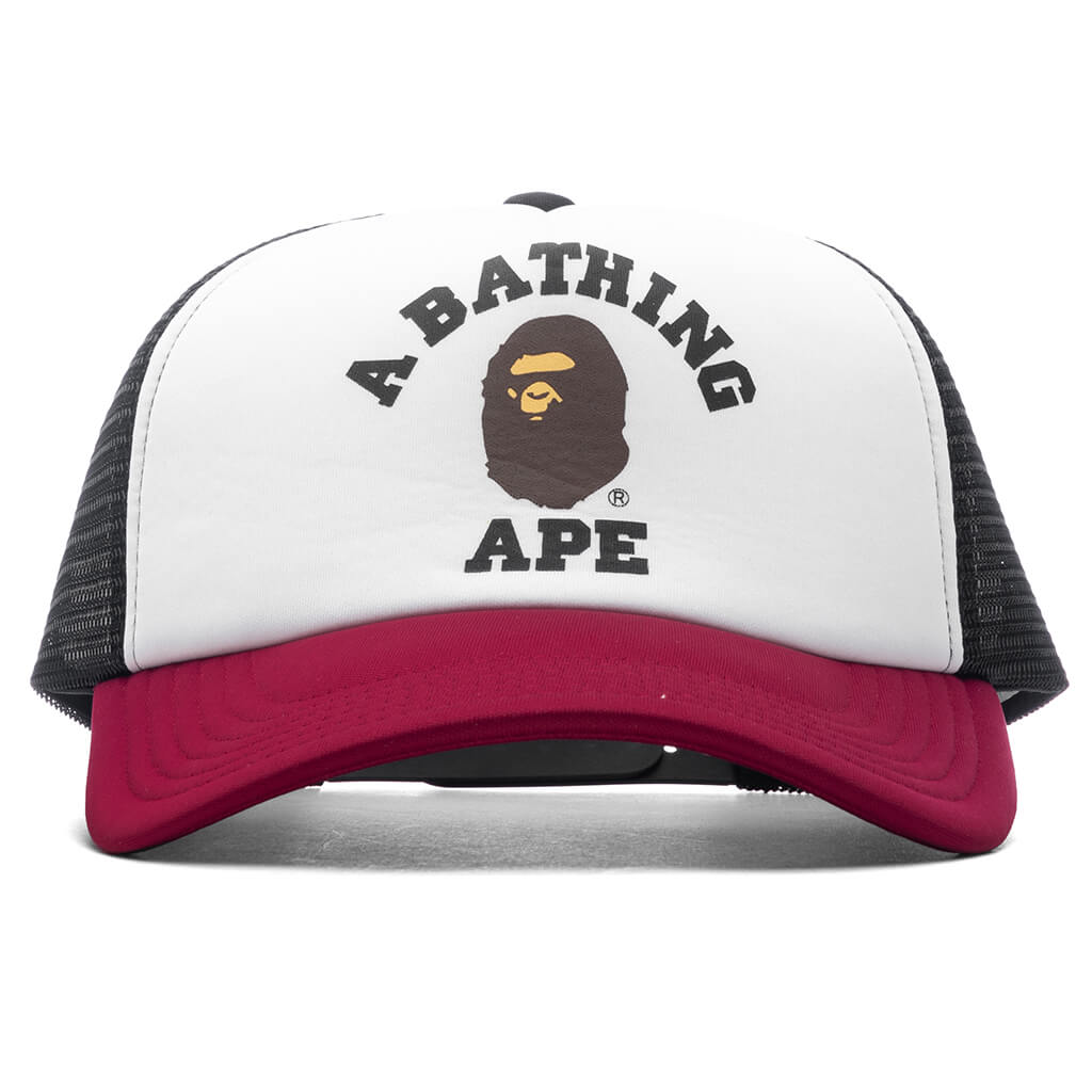 Оригінальна College Mesh Cap A bathing ape – боковий вид