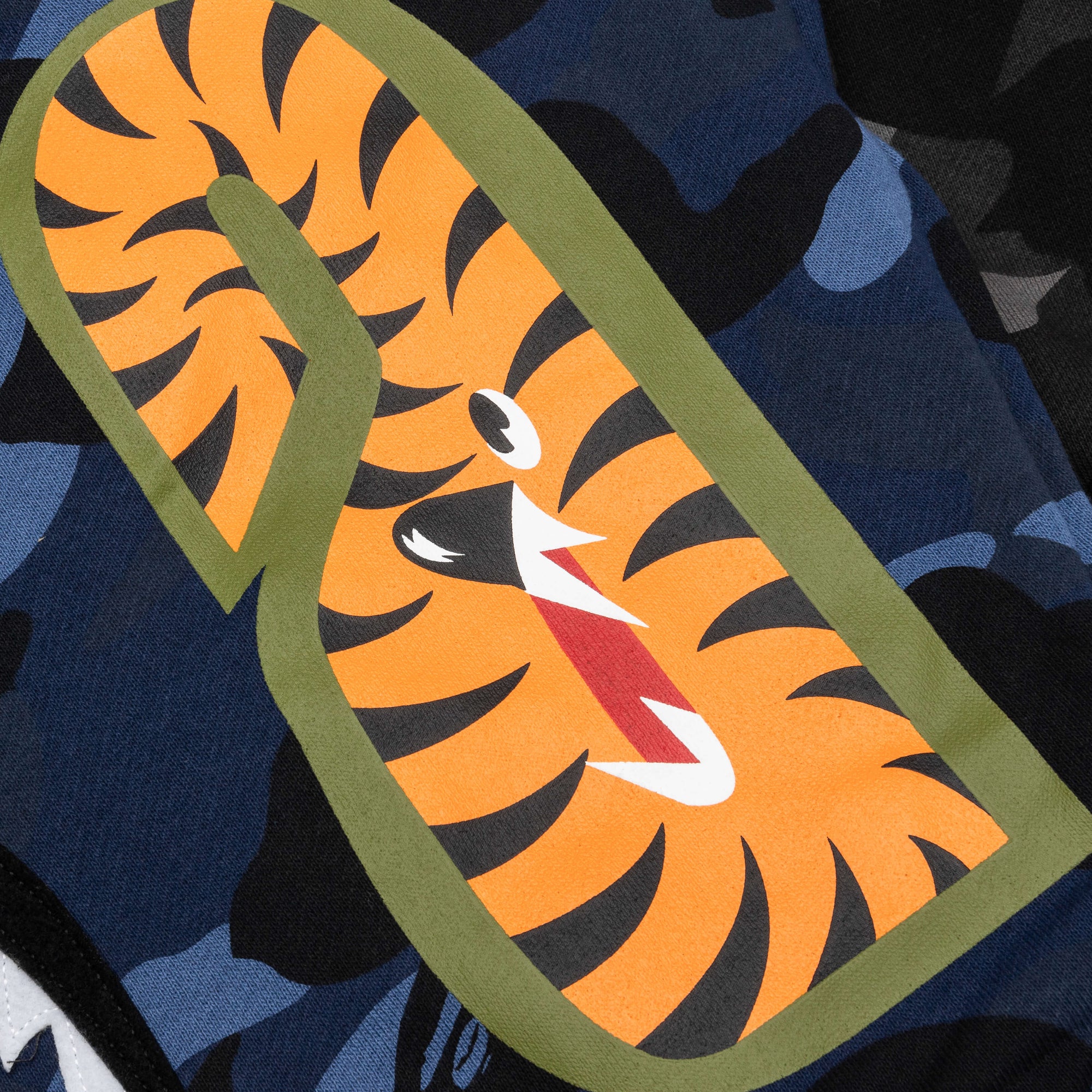 Color Camo Separate Shark Full Zip Hoodie A bathing ape – Гарантія оригінальності – збільшений вид