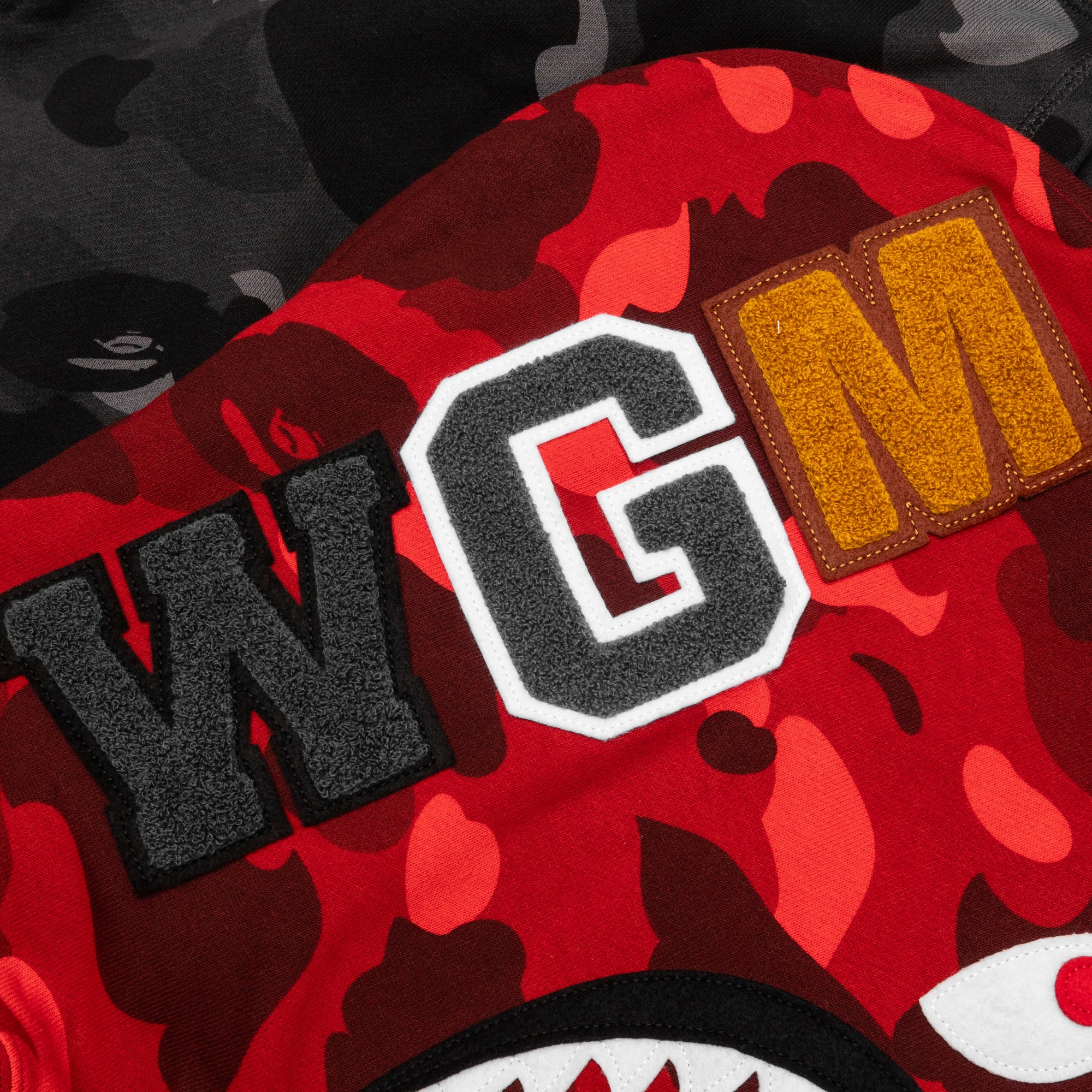 Color Camo Separate Shark Full Zip Hoodie A bathing ape – Гарантія оригінальності – збільшений вид