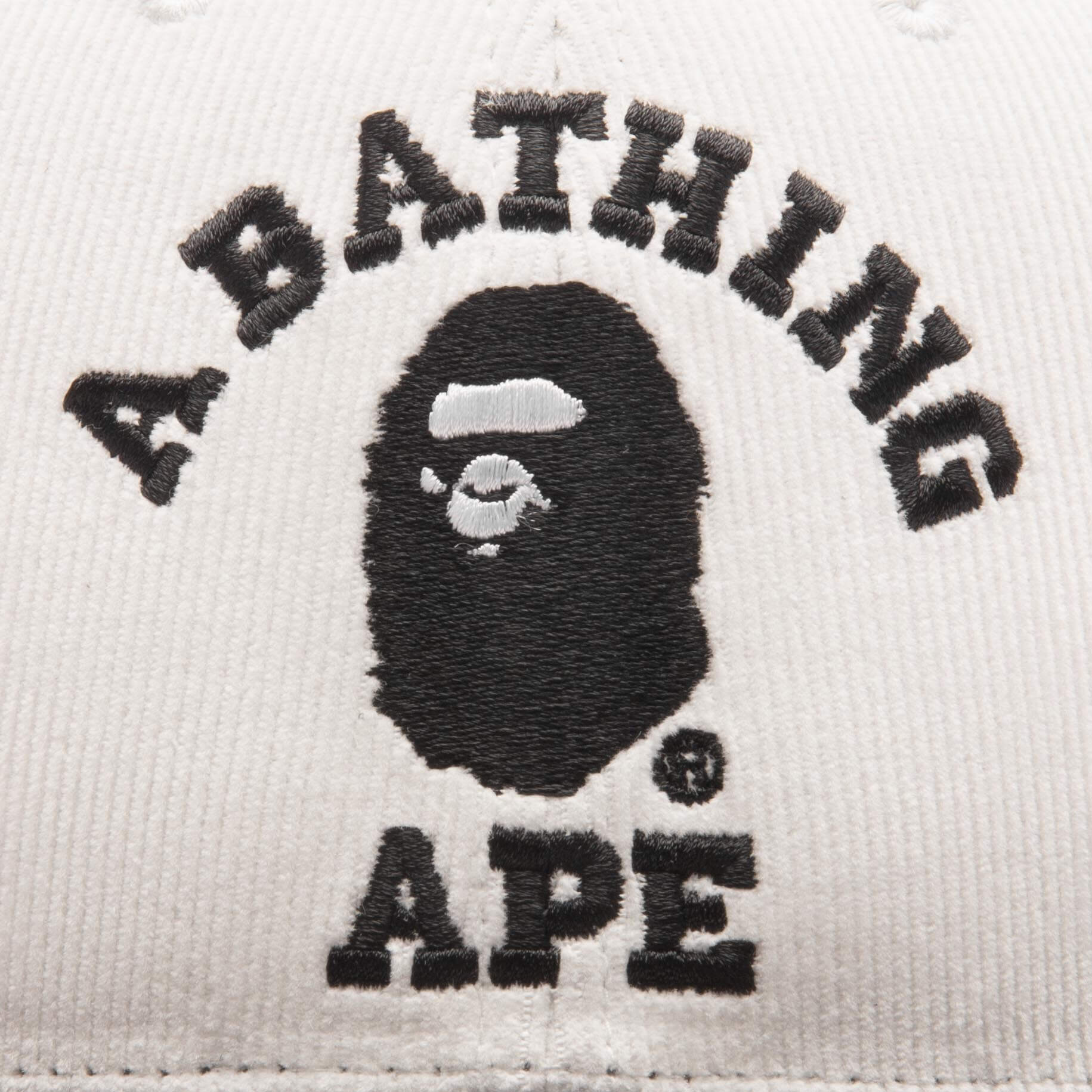 A bathing ape Accessories оригінал | Швидка доставка Україна – вид ззаду
