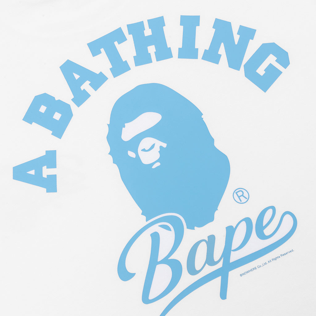 Cursive College Logo Relaxed Fit Tee A bathing ape – Гарантія оригінальності – збільшений вид