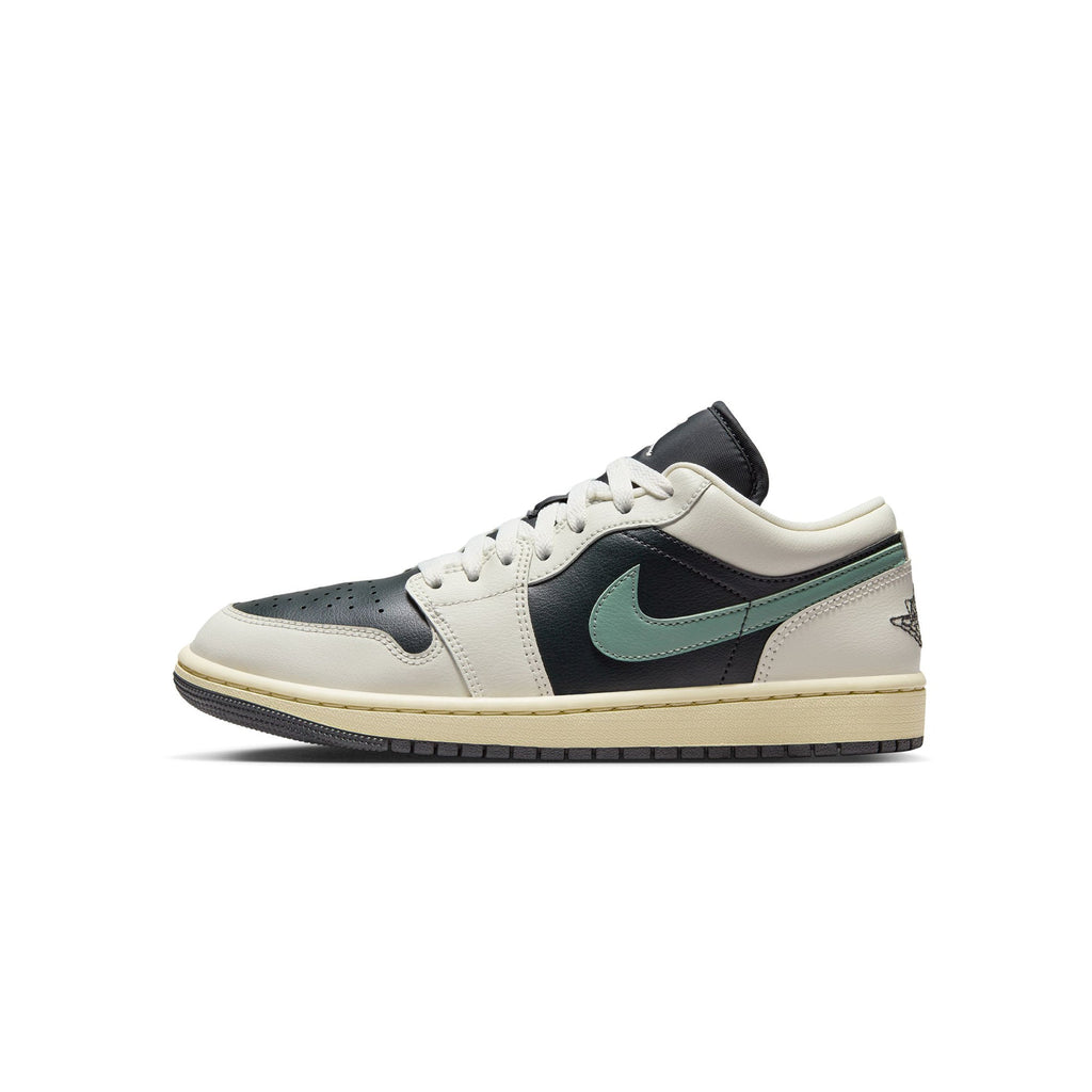 1 Womens Low Shoes Air jordan оригінал – Купити в Україні – боковий вид