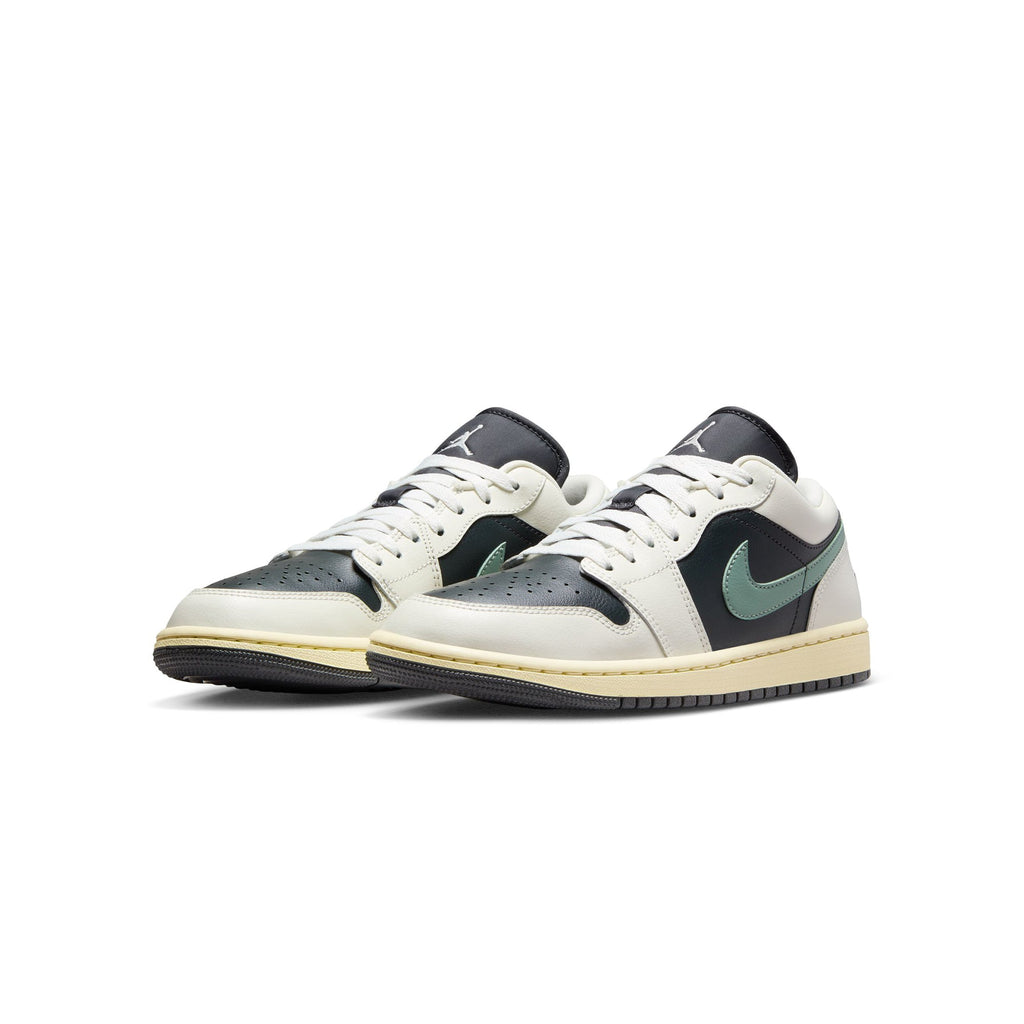 1 Womens Low Shoes Air jordan оригінал – Купити в Україні – вид ззаду