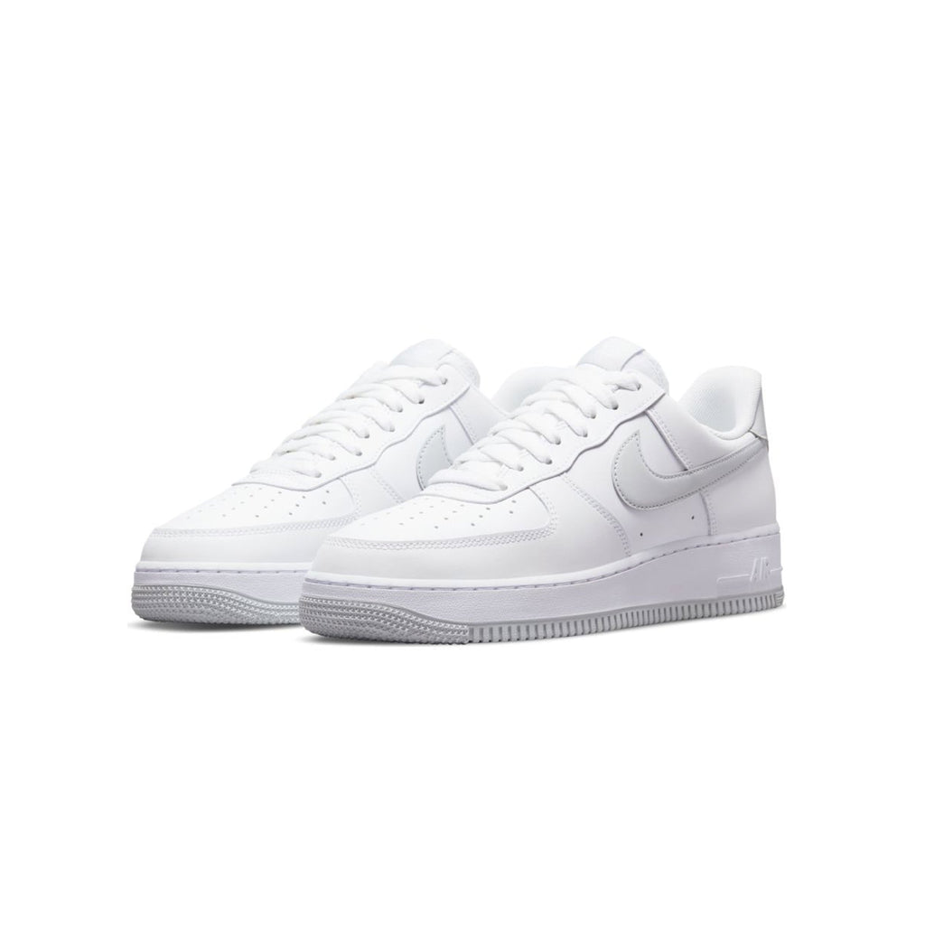 Оригінальна Mens Air Force 1 07 Shoes White Nike – вид ззаду