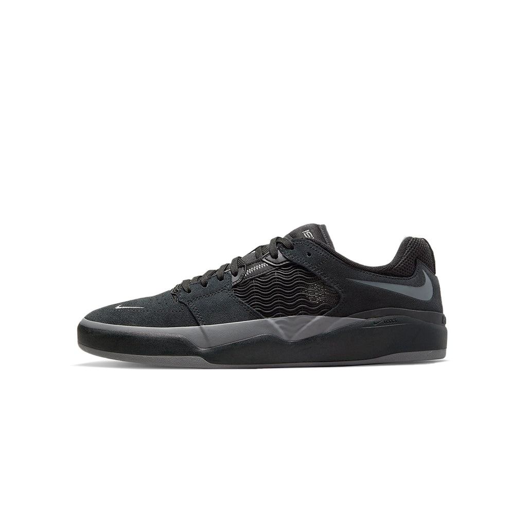 Оригінальна Mens Ishod Wair Shoes Black Nike – боковий вид