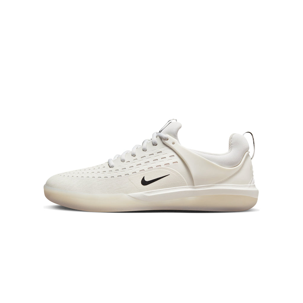 Оригінальна Mens Nyjah 3 Shoes Nike – боковий вид