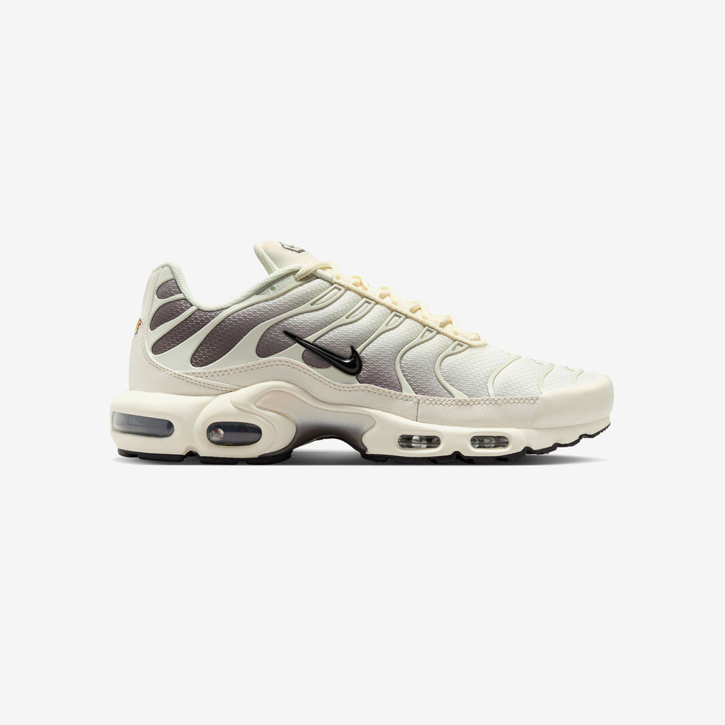 Оригінальна Air Max Plus Nike – боковий вид