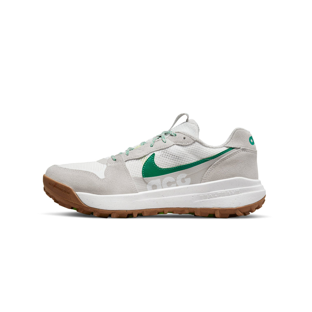 Оригінальна Mens Lowcate Shoes Nike – боковий вид