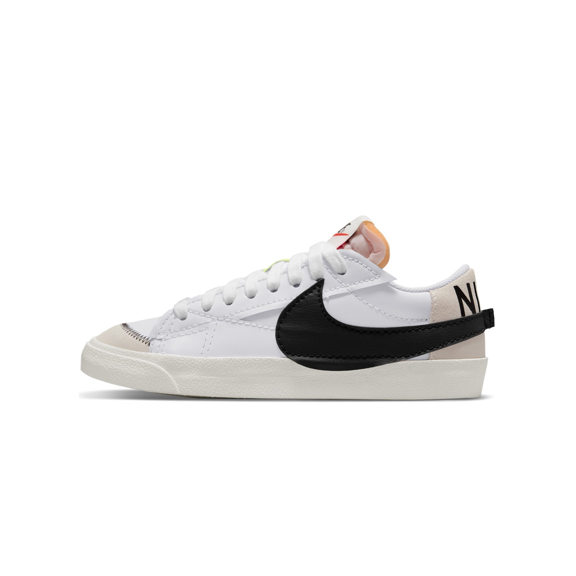 Mens Blazer Low 77 Jumbo Shoes Nike оригінал – Купити в Україні – боковий вид