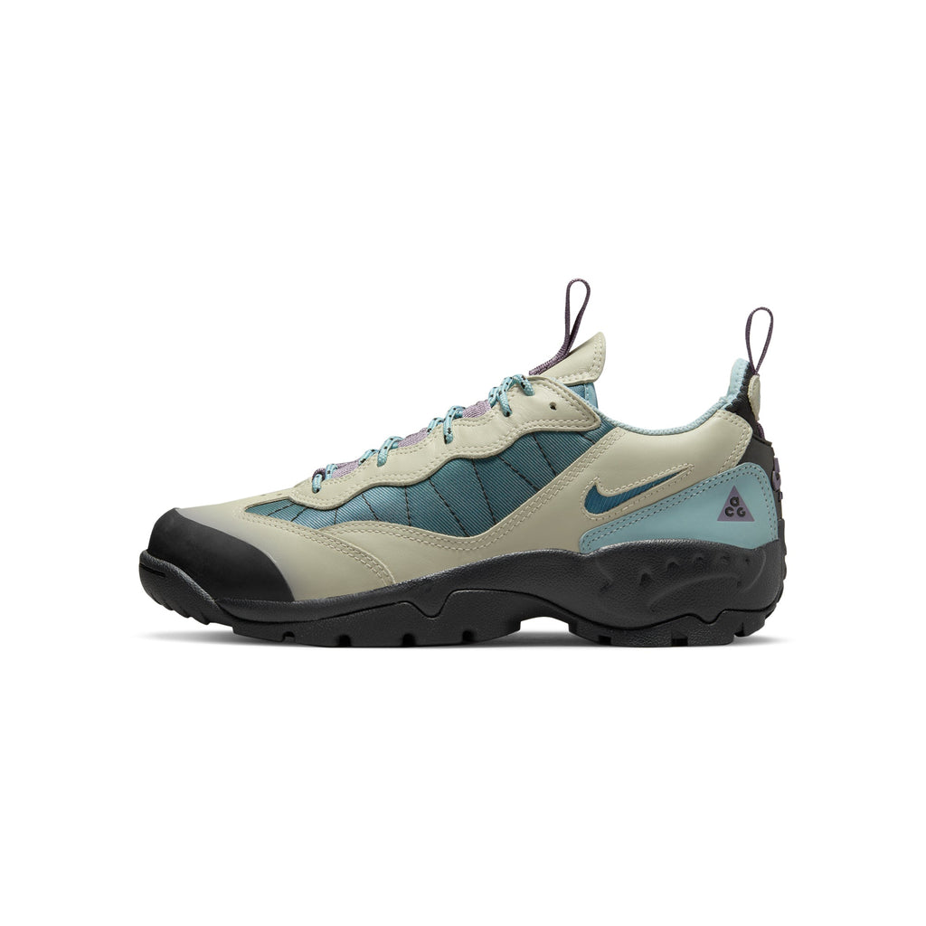 Оригінальна Air Mada Shoes Light Stone Nike – боковий вид