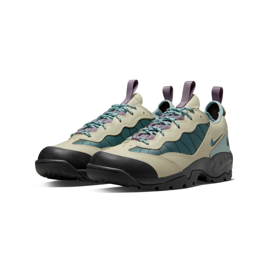 Оригінальна Air Mada Shoes Light Stone Nike – вид ззаду