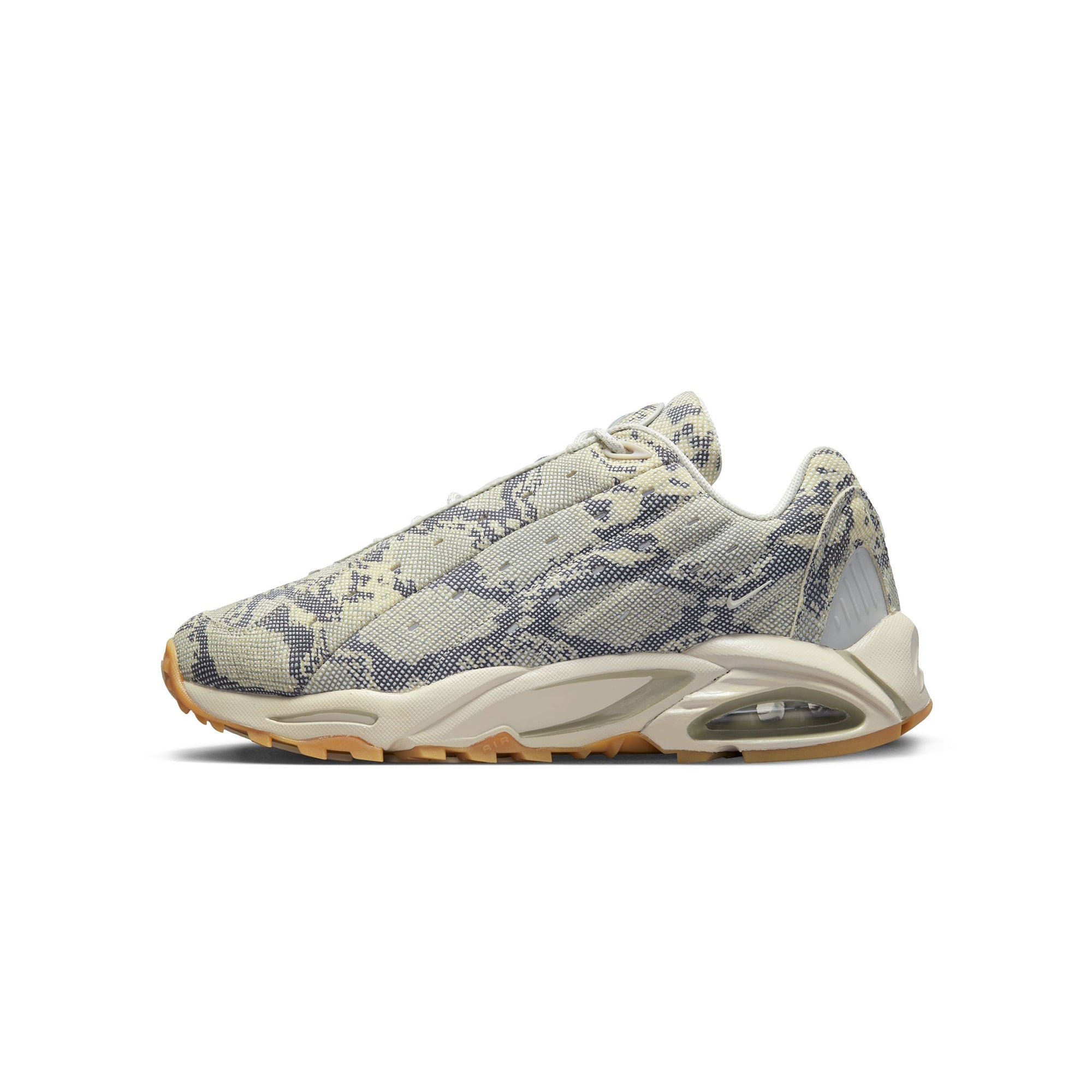 Оригінальна Nocta Hot Step Air Terra Shoes Nike – боковий вид - NIKE