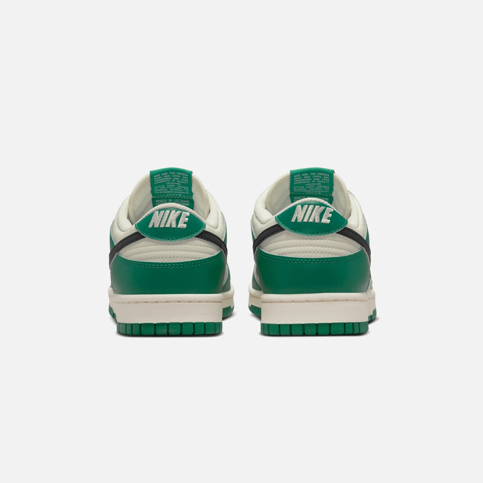 Оригінальна Dunk Low Retro Se Pale Ivory Nike – вид ззаду
