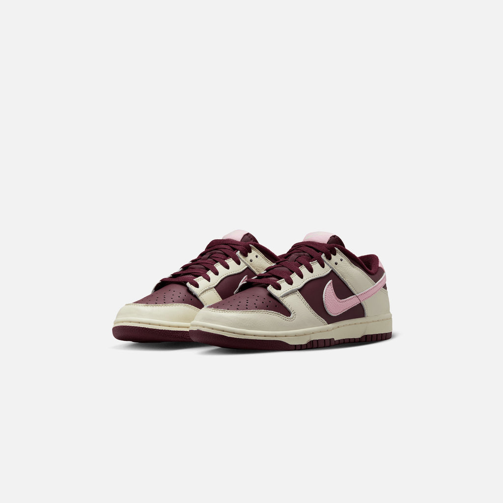 Оригінальна Dunk Low Retro Prm Pale Ivory Nike – вид ззаду
