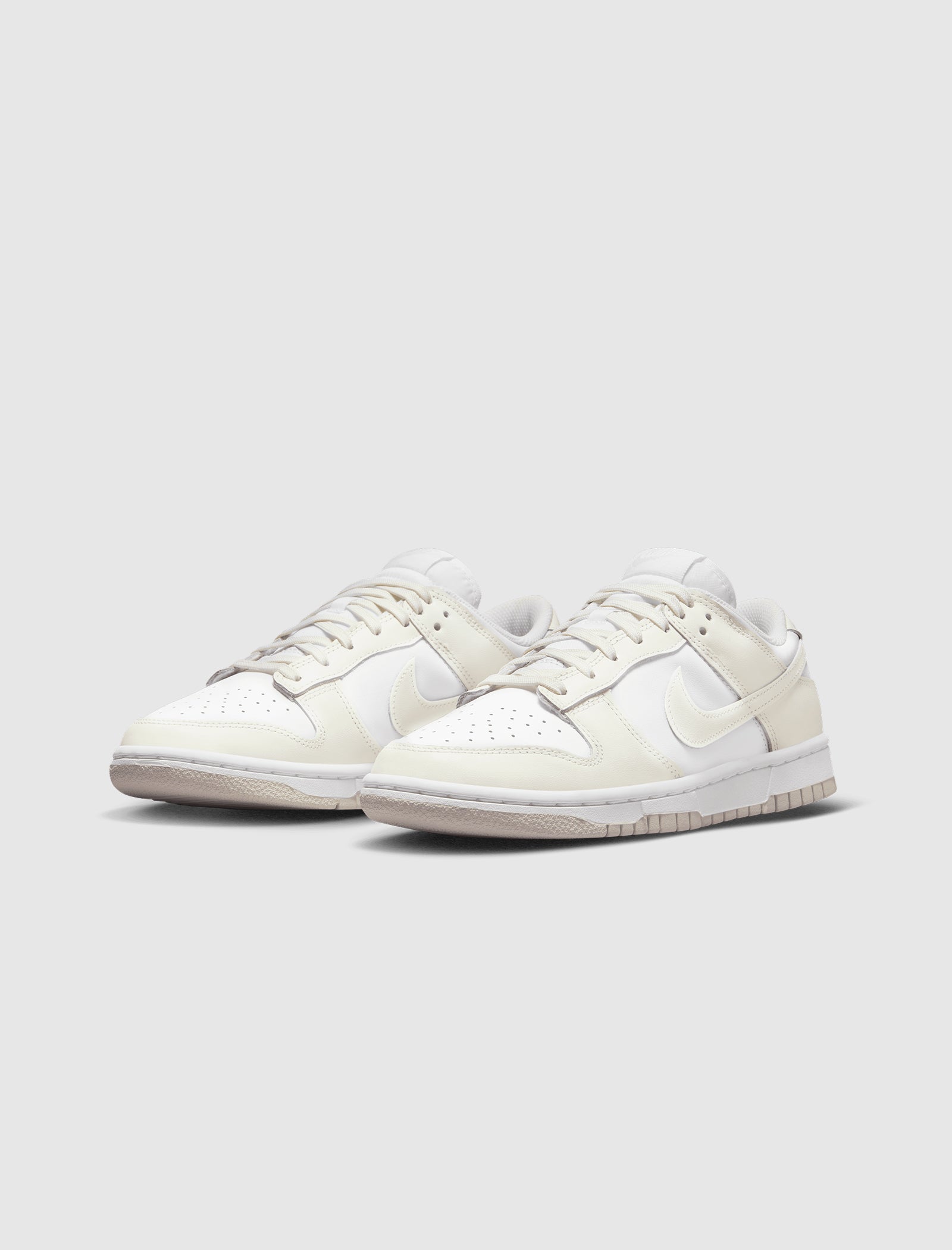 Womens Dunk Low White Sail Nike – Гарантія оригінальності – збільшений вид - NIKE