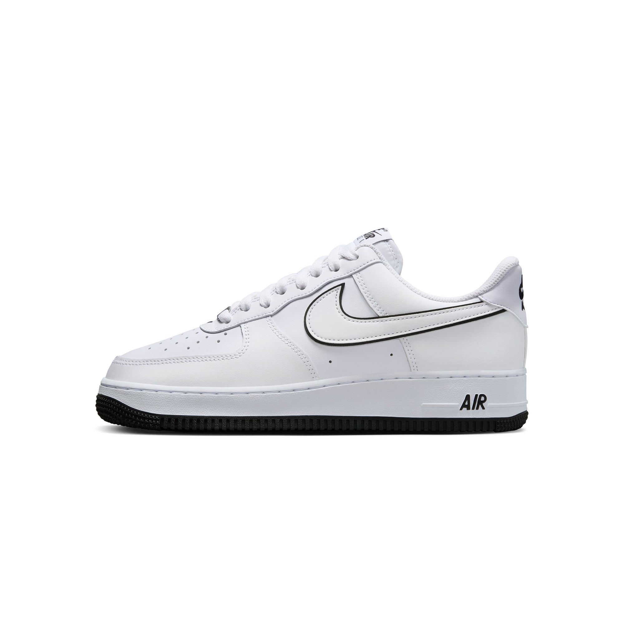 Оригінальна Air Force 1 07 Shoes Nike – боковий вид - NIKE