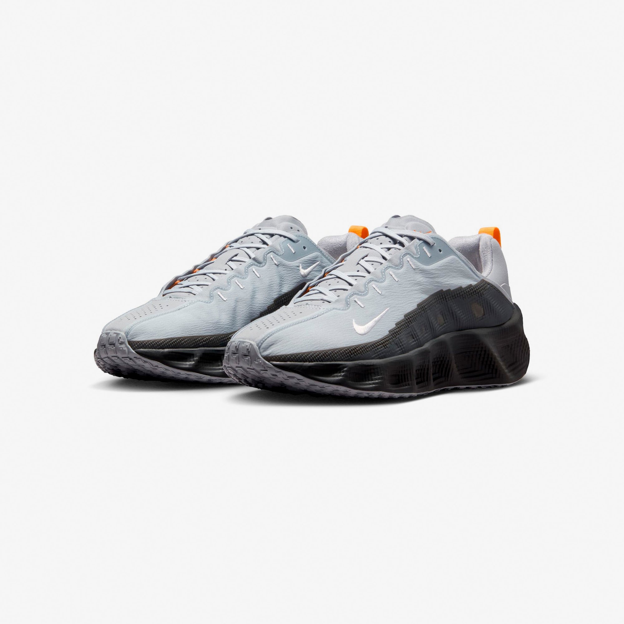 Оригінальна Ava Rover Nike – вид ззаду