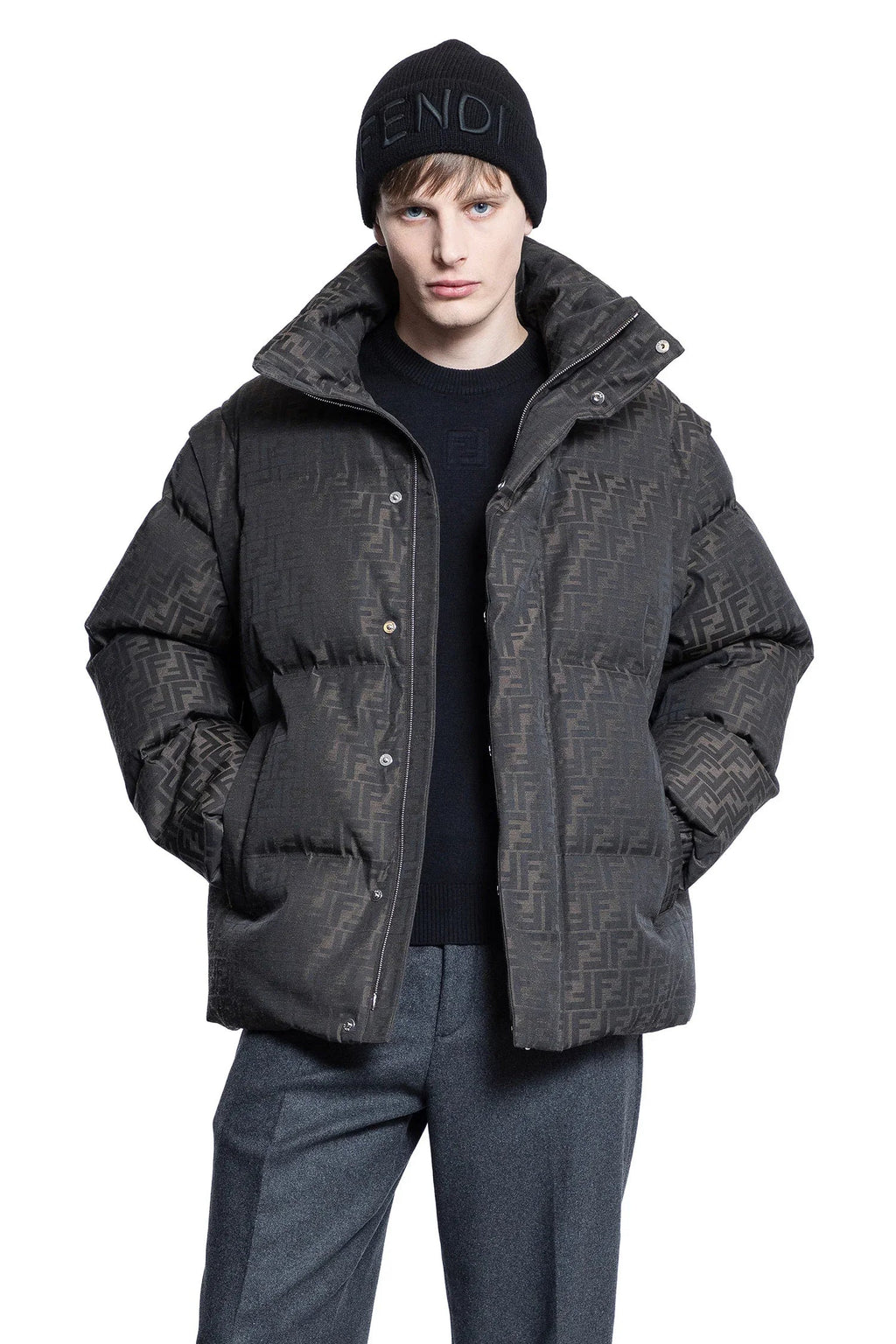 Оригінальна Ff Nylon Puffer Jacket Fendi – боковий вид
