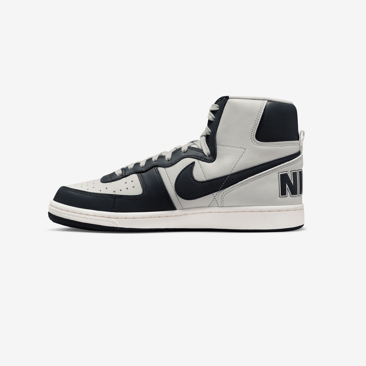 Оригінальна Terminator High Nike – вид ззаду