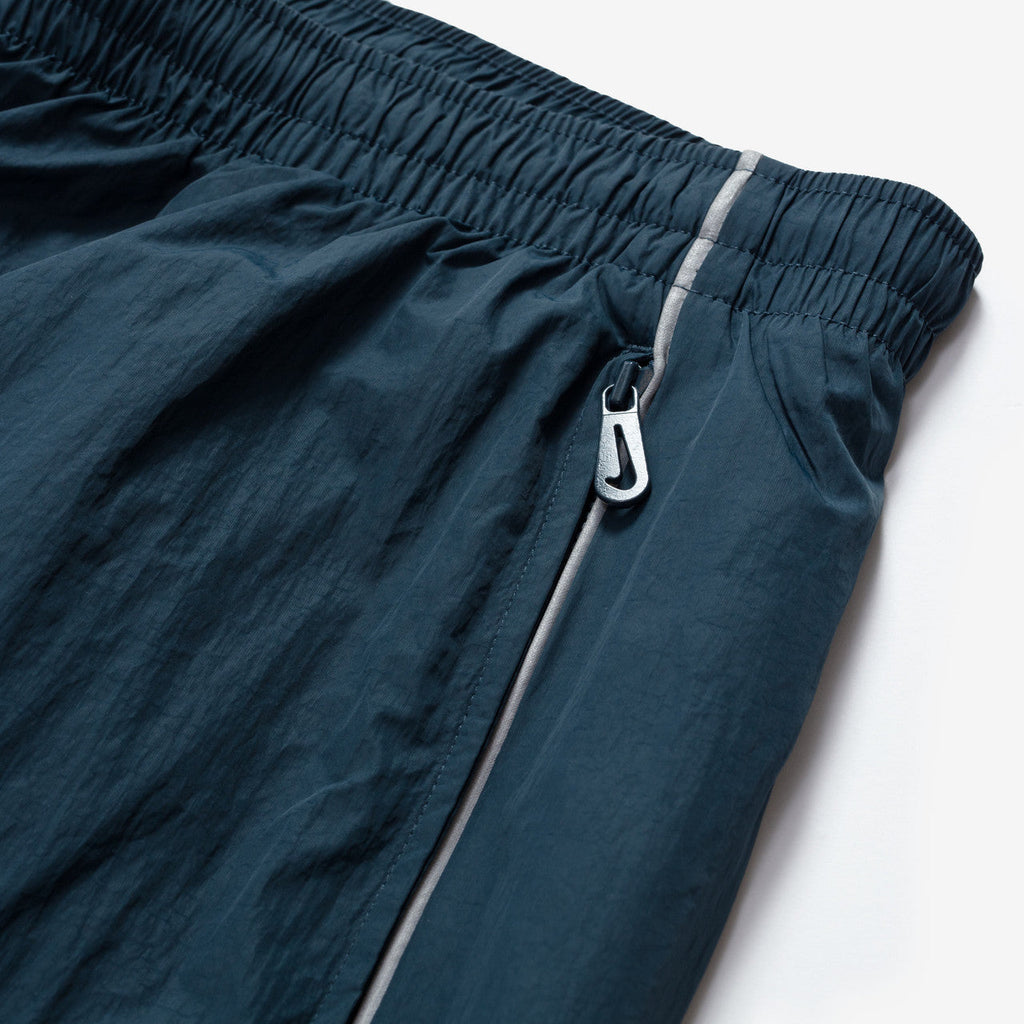 Solo Swoosh Track Pants Nike оригінал – Купити в Україні – детальний вид