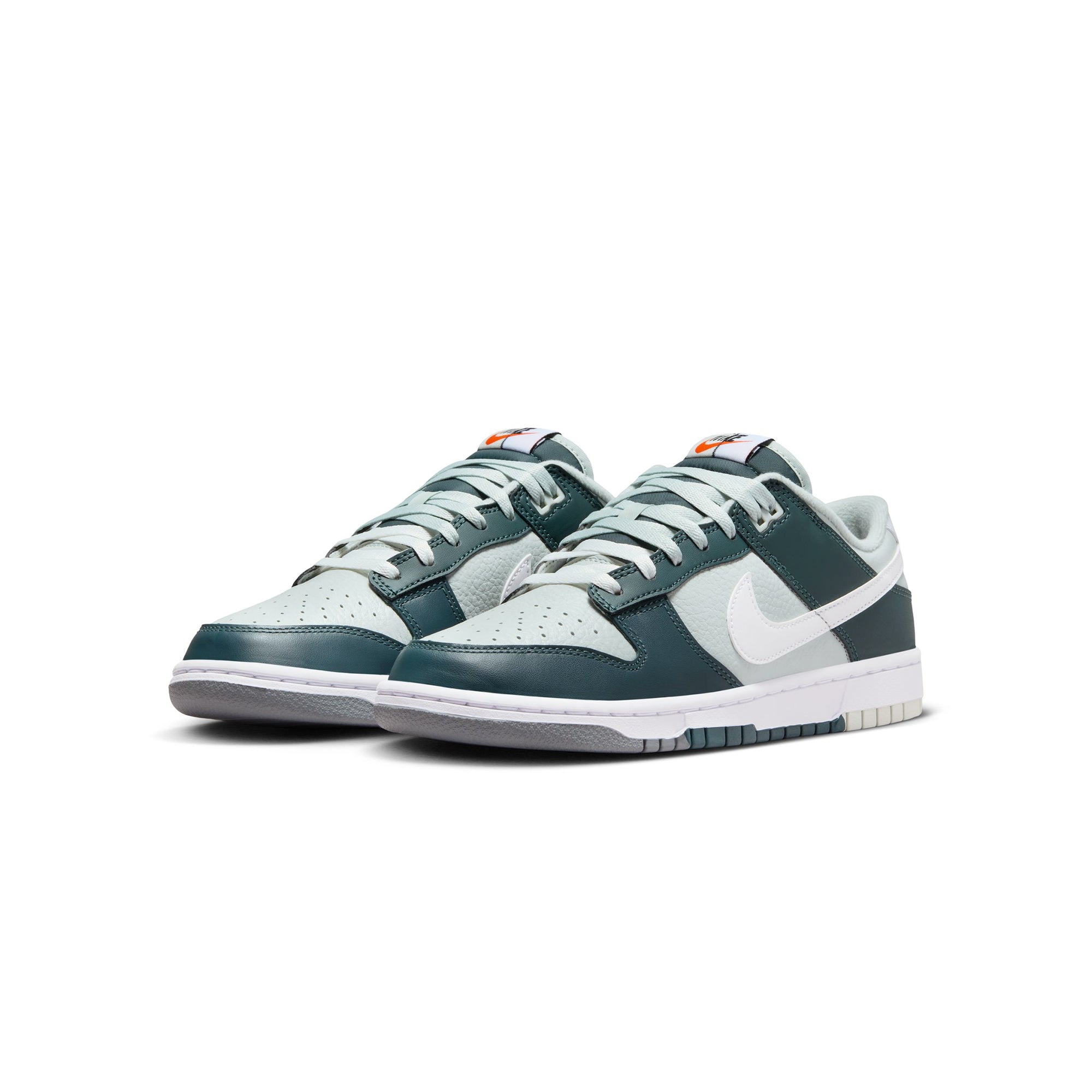 Dunk Low Retro Premium Shoes Nike – Гарантія оригінальності – вид ззаду - NIKE