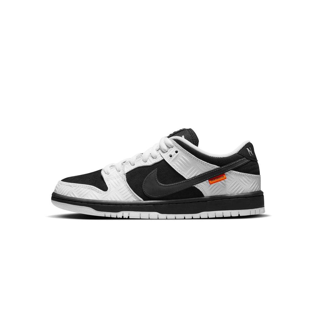 X Tightbooth Dunk Low Pro Shoes Nike – Гарантія оригінальності – боковий вид