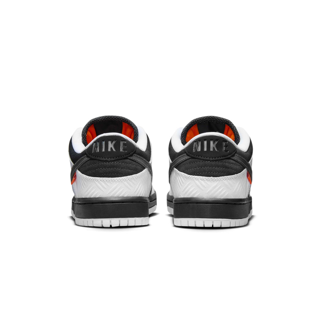 X Tightbooth Dunk Low Pro Shoes Nike – Гарантія оригінальності – детальний вид