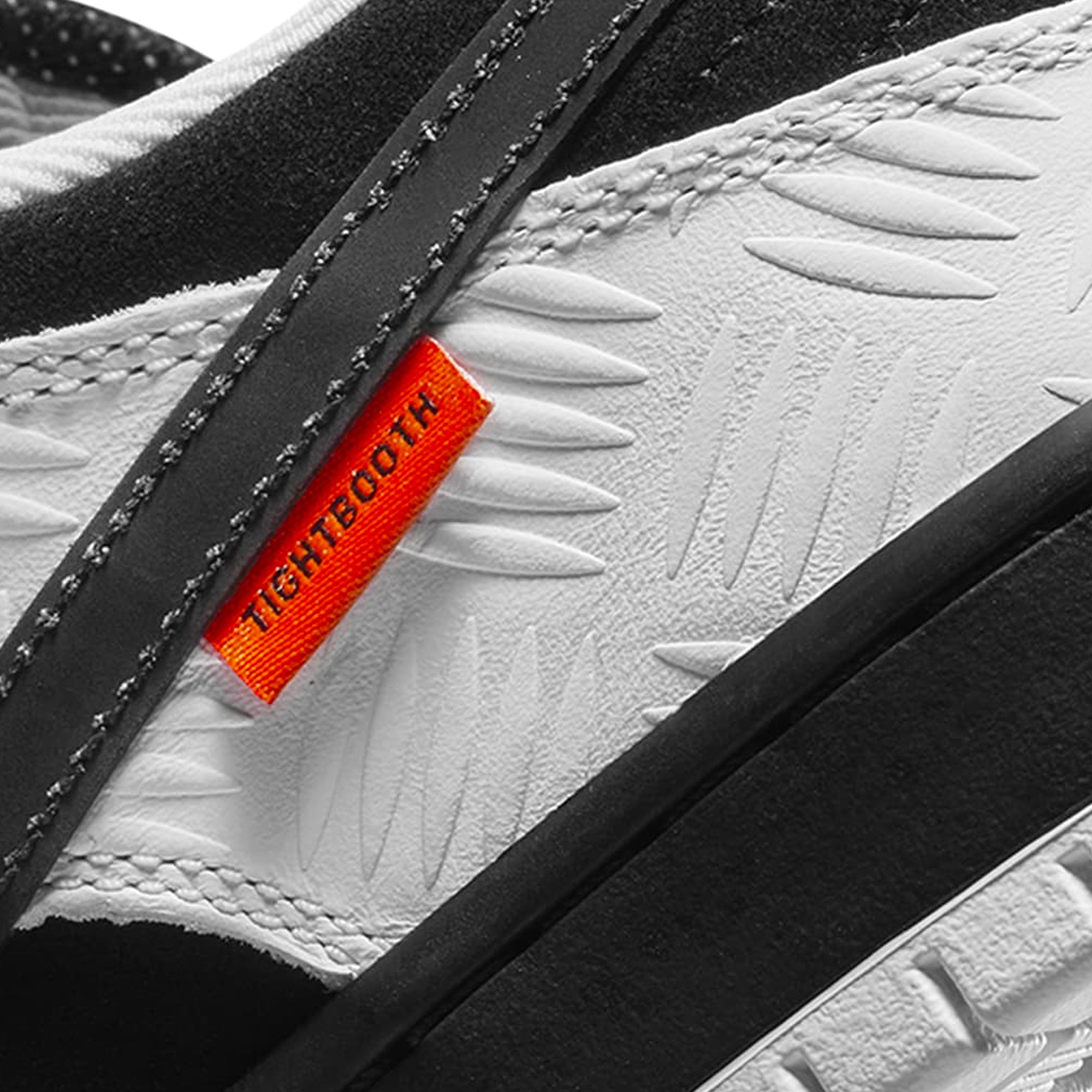 X Tightbooth Dunk Low Pro Shoes Nike – Гарантія оригінальності – збільшений вид - NIKE