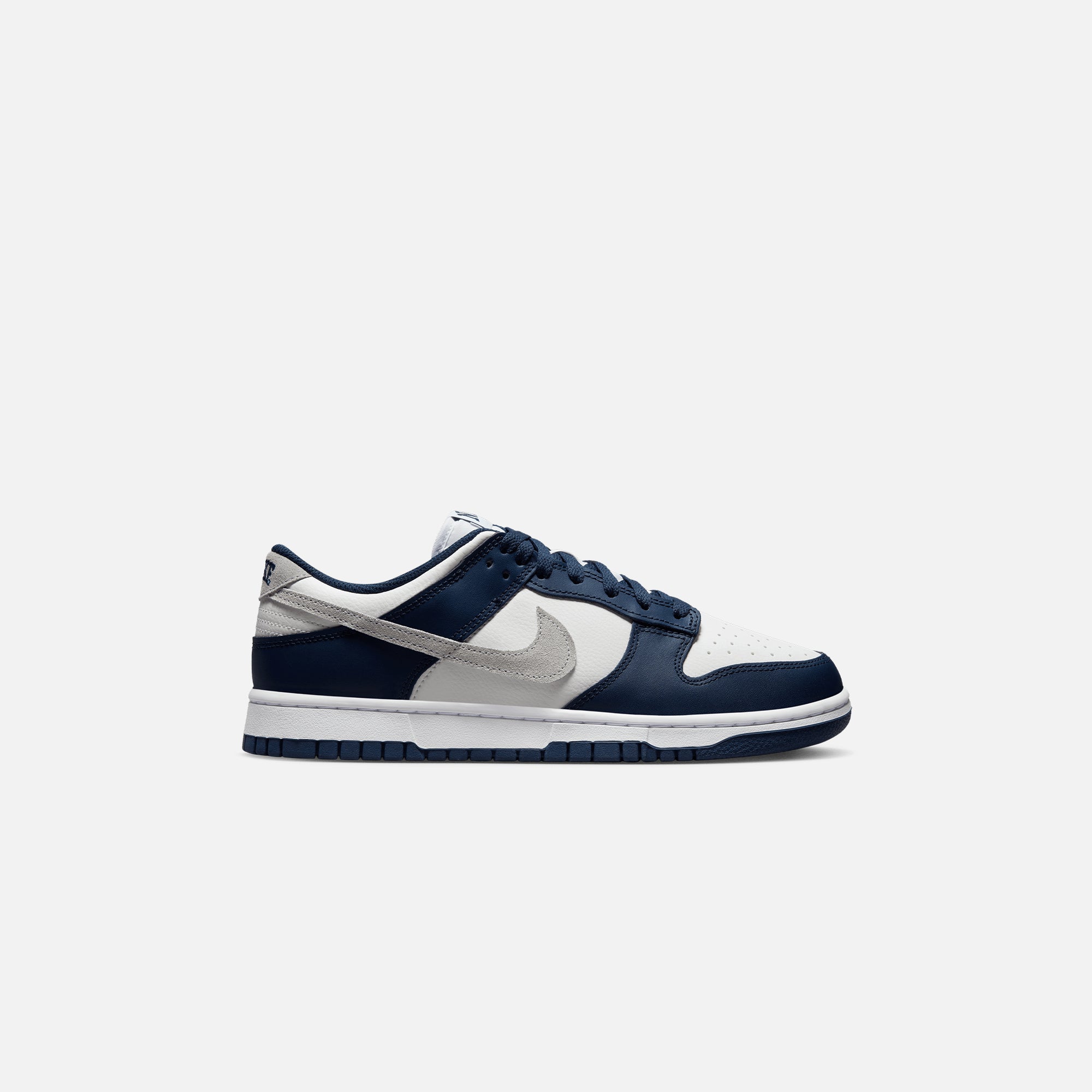 Nike Footwear оригінал | Швидка доставка Україна – боковий вид