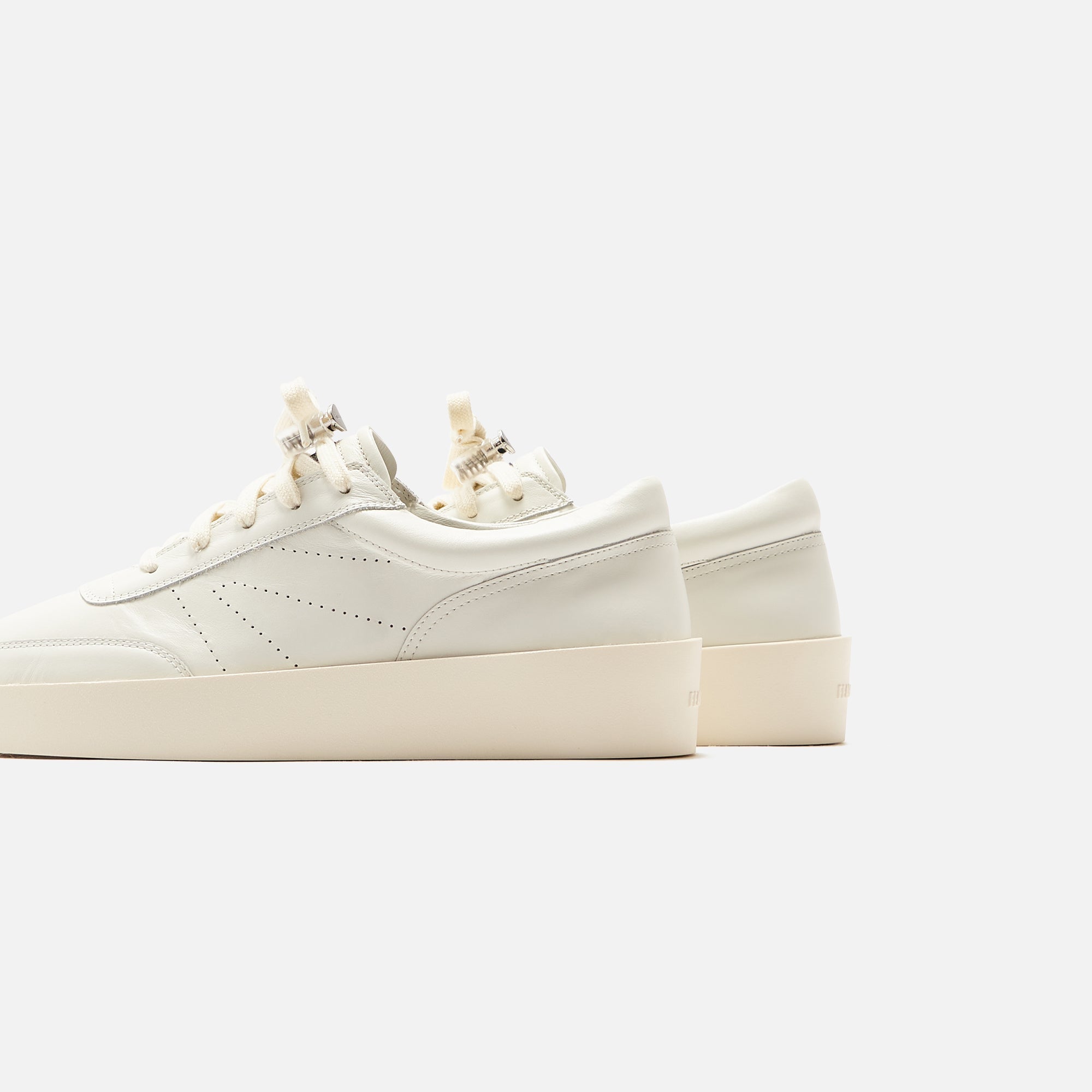 Оригінальна The Tennis Sneaker Flat Leather Cream Fear of god – детальний вид