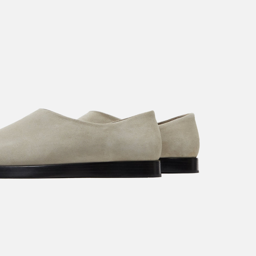 Dress Mule Dusty Beige Suede Fear of god – Гарантія оригінальності – детальний вид