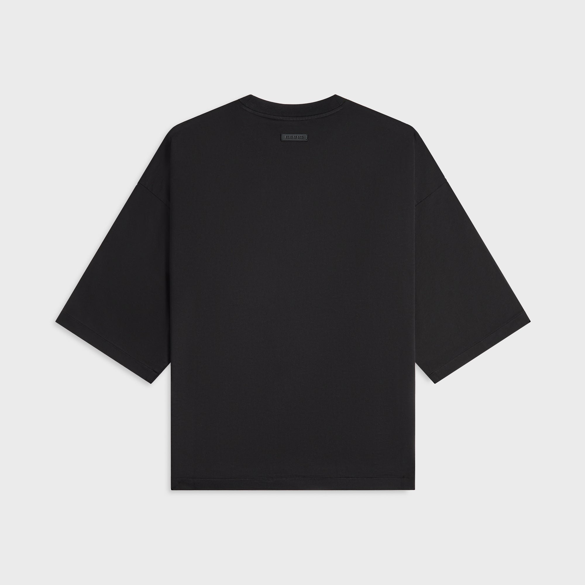 Relaxed Tee Black Fear of god оригінал – Купити в Україні – вид ззаду - FEAR OF GOD