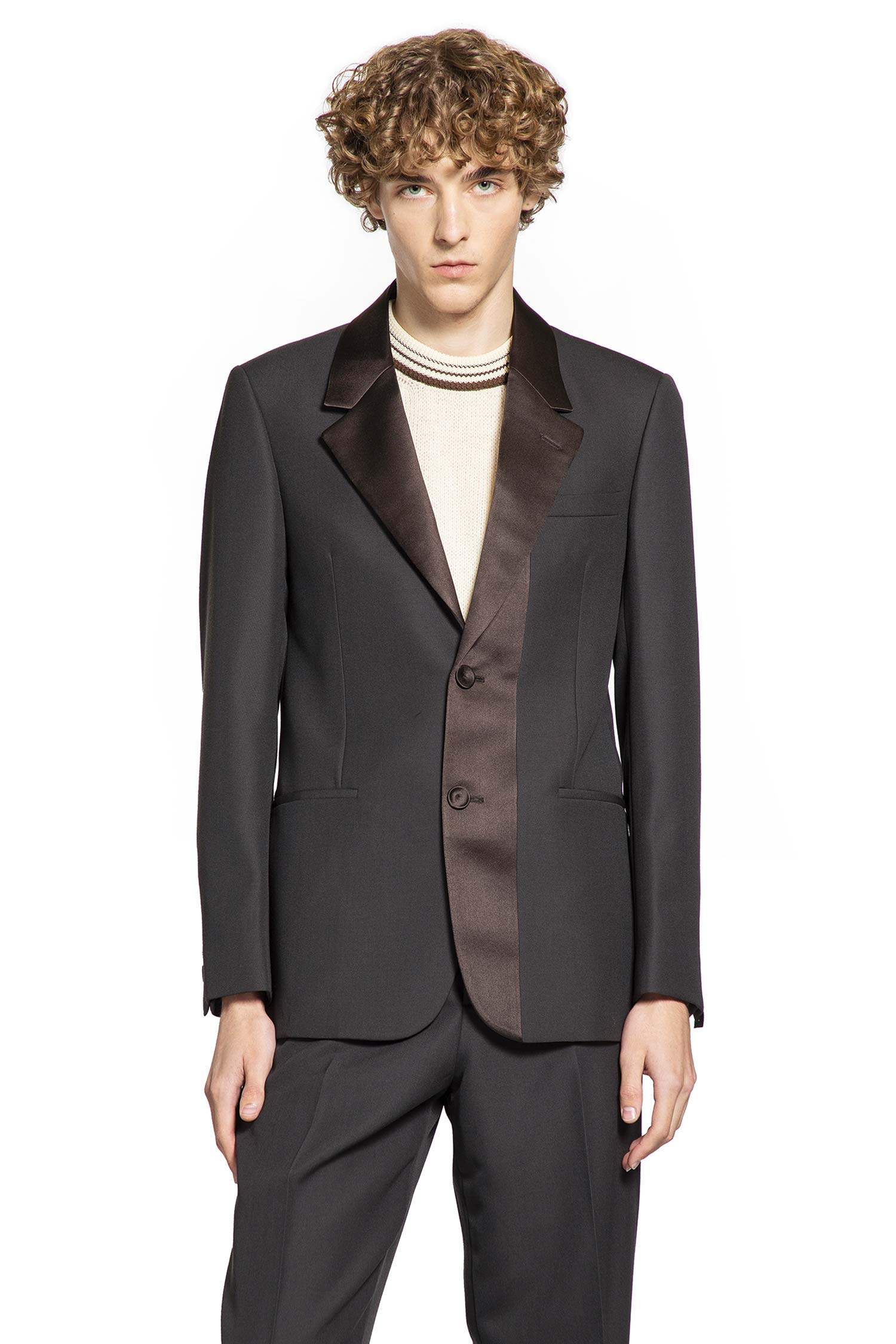 Fendi Outerwear оригінал | Швидка доставка Україна – боковий вид