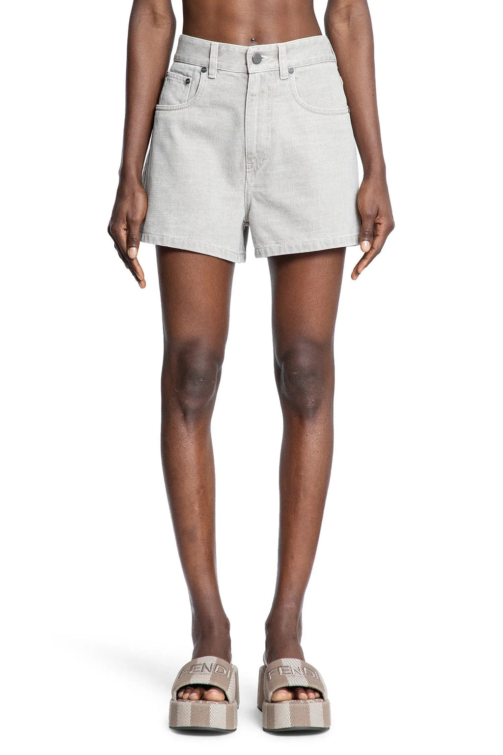 Оригінальна Woman Beige Shorts Fendi – вид ззаду