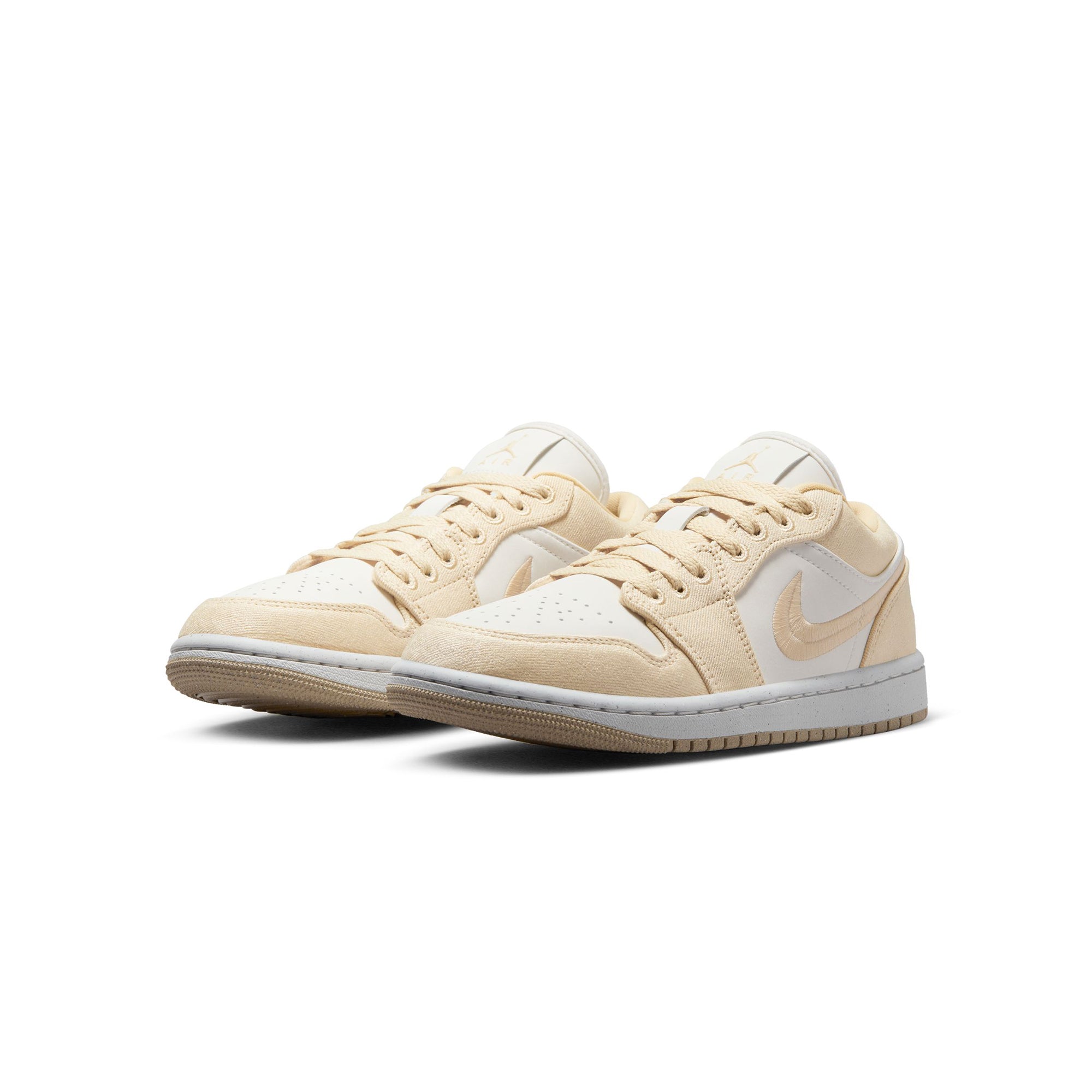 1 Womens Low Se Shoes Team Gold Air jordan оригінал – Купити в Україні – вид ззаду